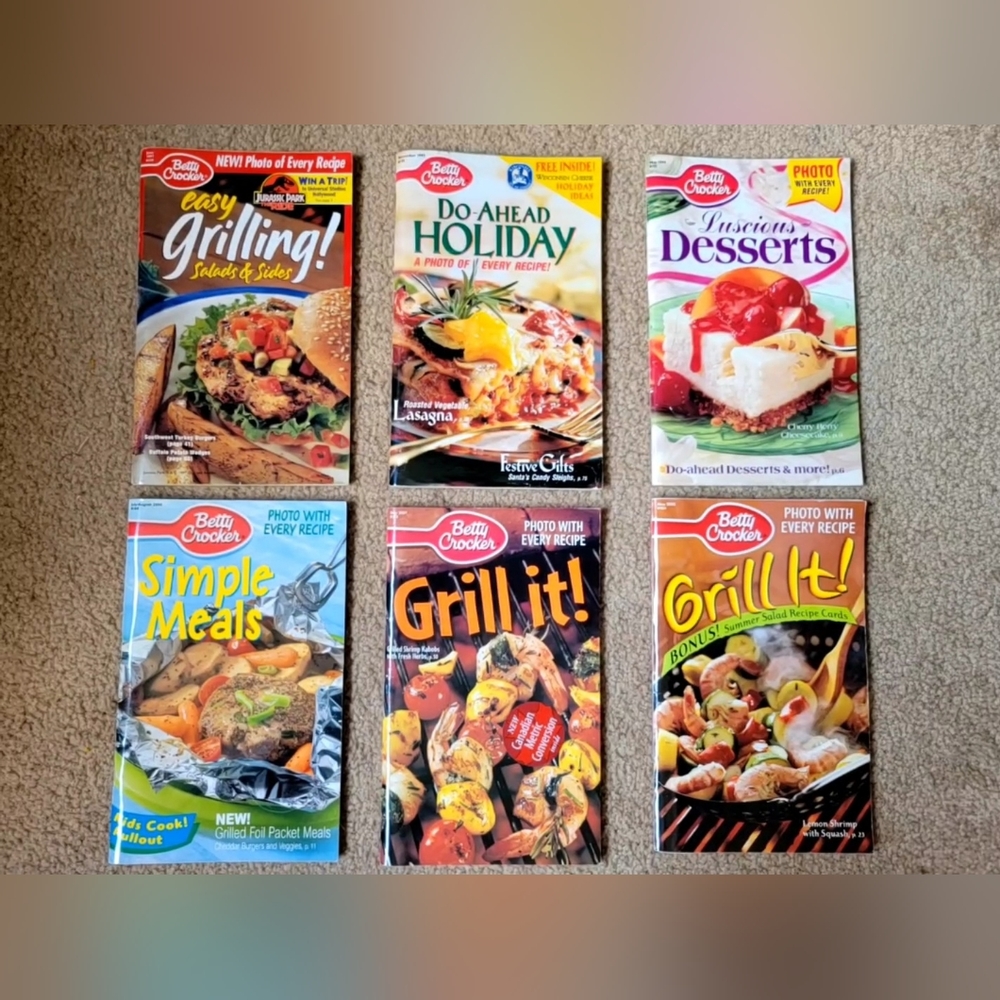 🍔✨️🥧 Set of 6 Vintage Betty Crocker Booklets - 1997 - 2002 🥧✨️🍔